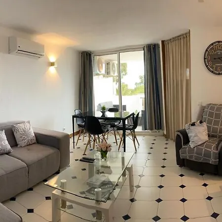 Apartment 2-bedroom In Albufeira, 10 Minutes From The Beach, With Pool