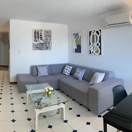 Apartment 2-bedroom In Albufeira, 10 Minutes From The Beach, With Pool *