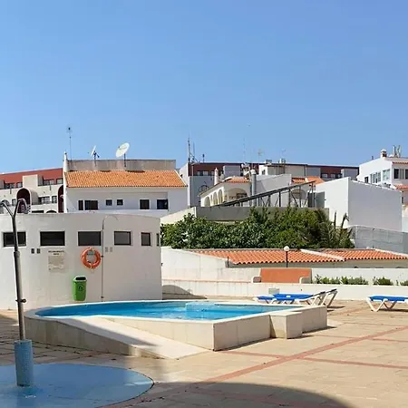 2-bedroom In Albufeira, 10 Minutes From The Beach, With Pool Apartment